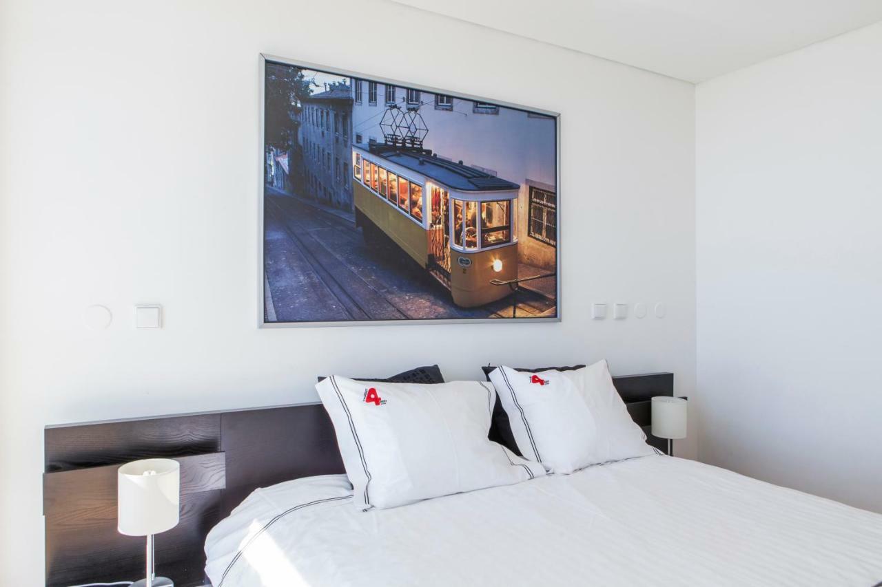 Rent4Rest Lisbon Parque Das Nacoes 17Th Floor River View Екстериор снимка